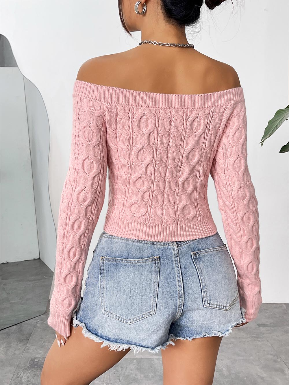 Bare Shoulders Form-Fitting Short Knit Sweater  | NCS