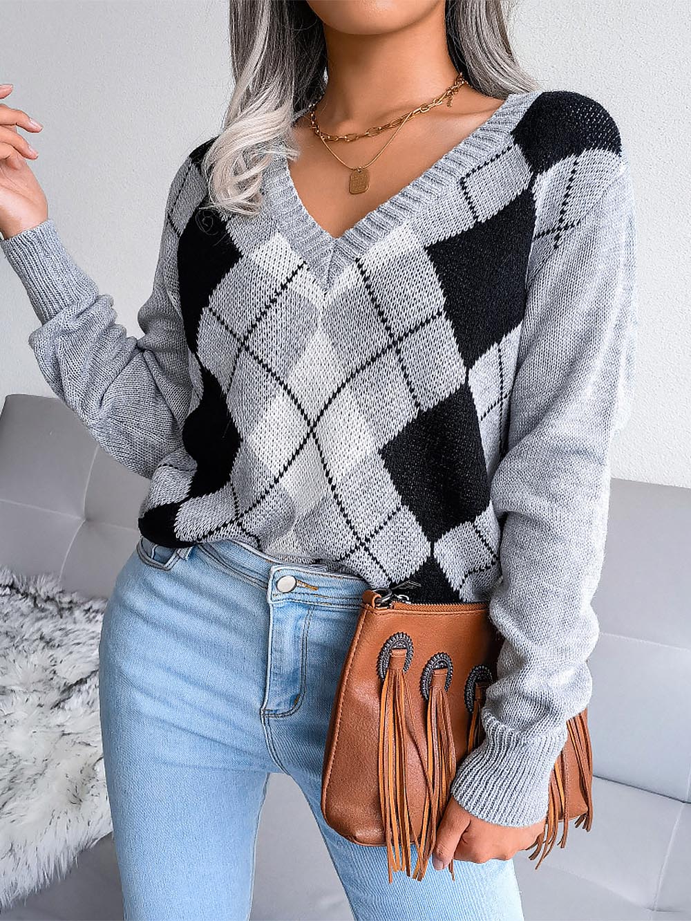 College-Style Diamond Pattern Casual Sweater | NCS