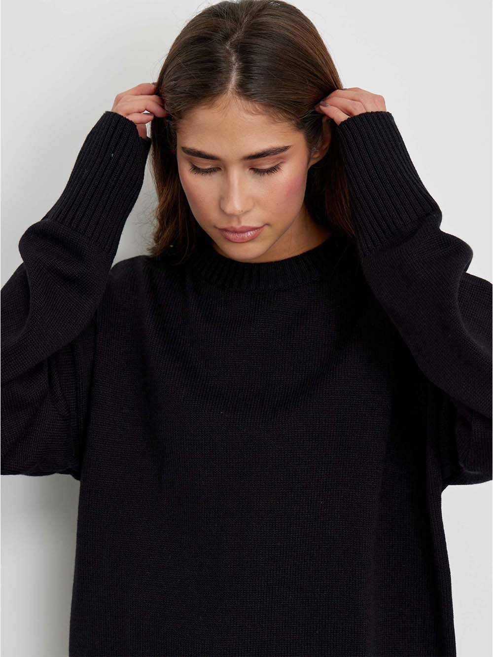 Drop-Shoulder Wide-Edges Sweater | NCS