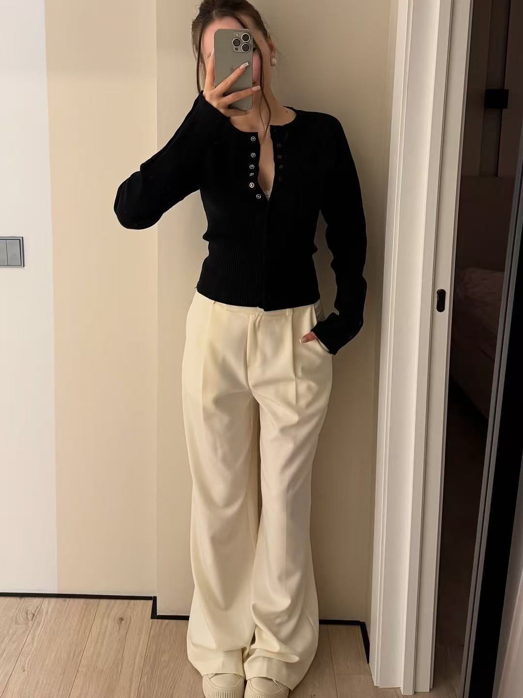 Elegant Waist-cinching Cardigan