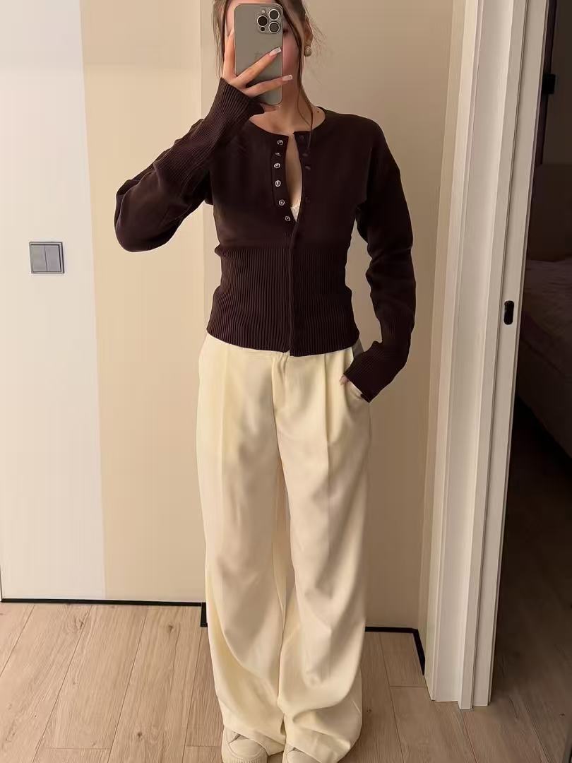 Elegant Waist-cinching Cardigan