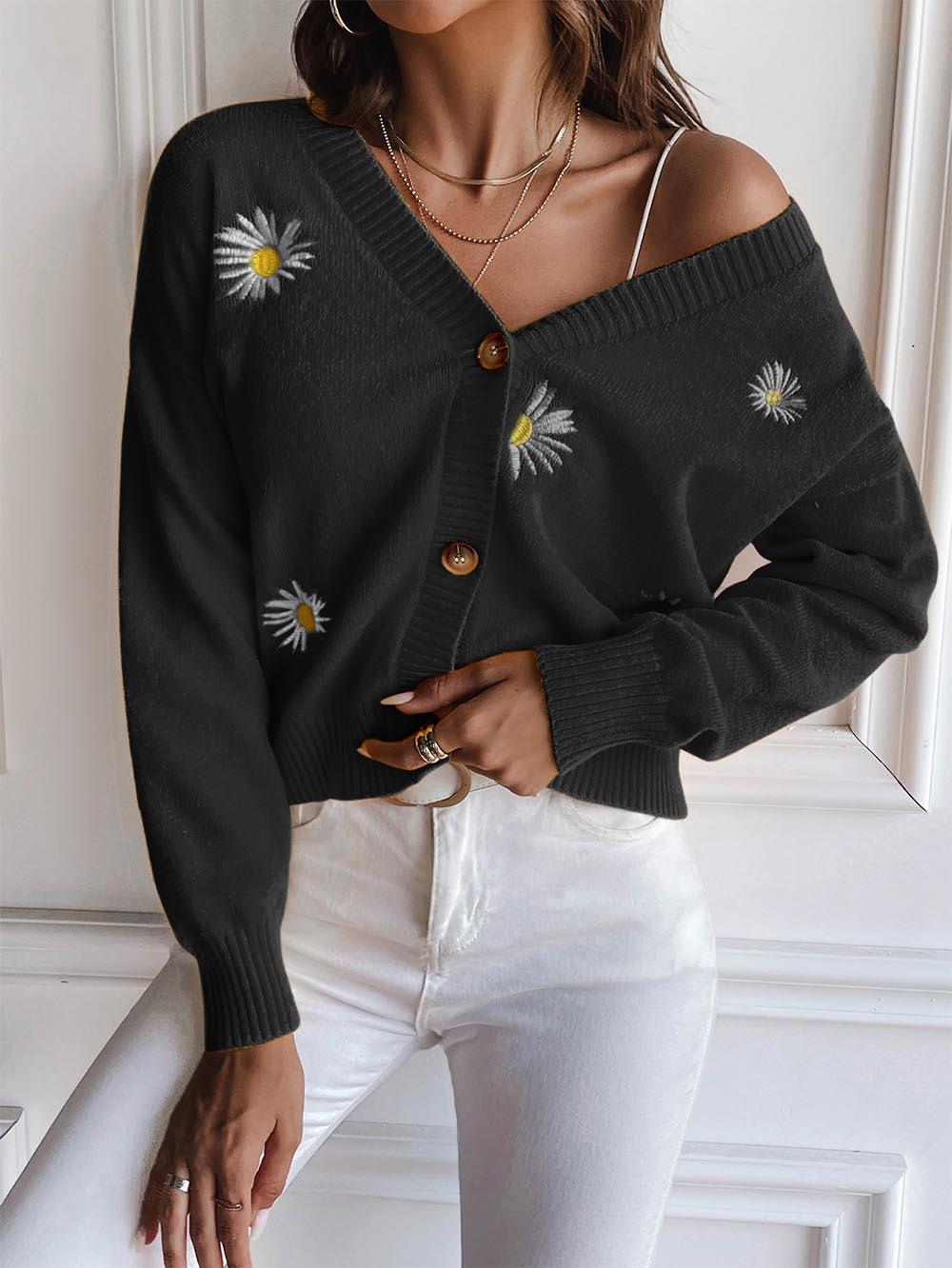 Sweet Daisy Embroidery V-Neck Loose Knit Cardigan | NCS